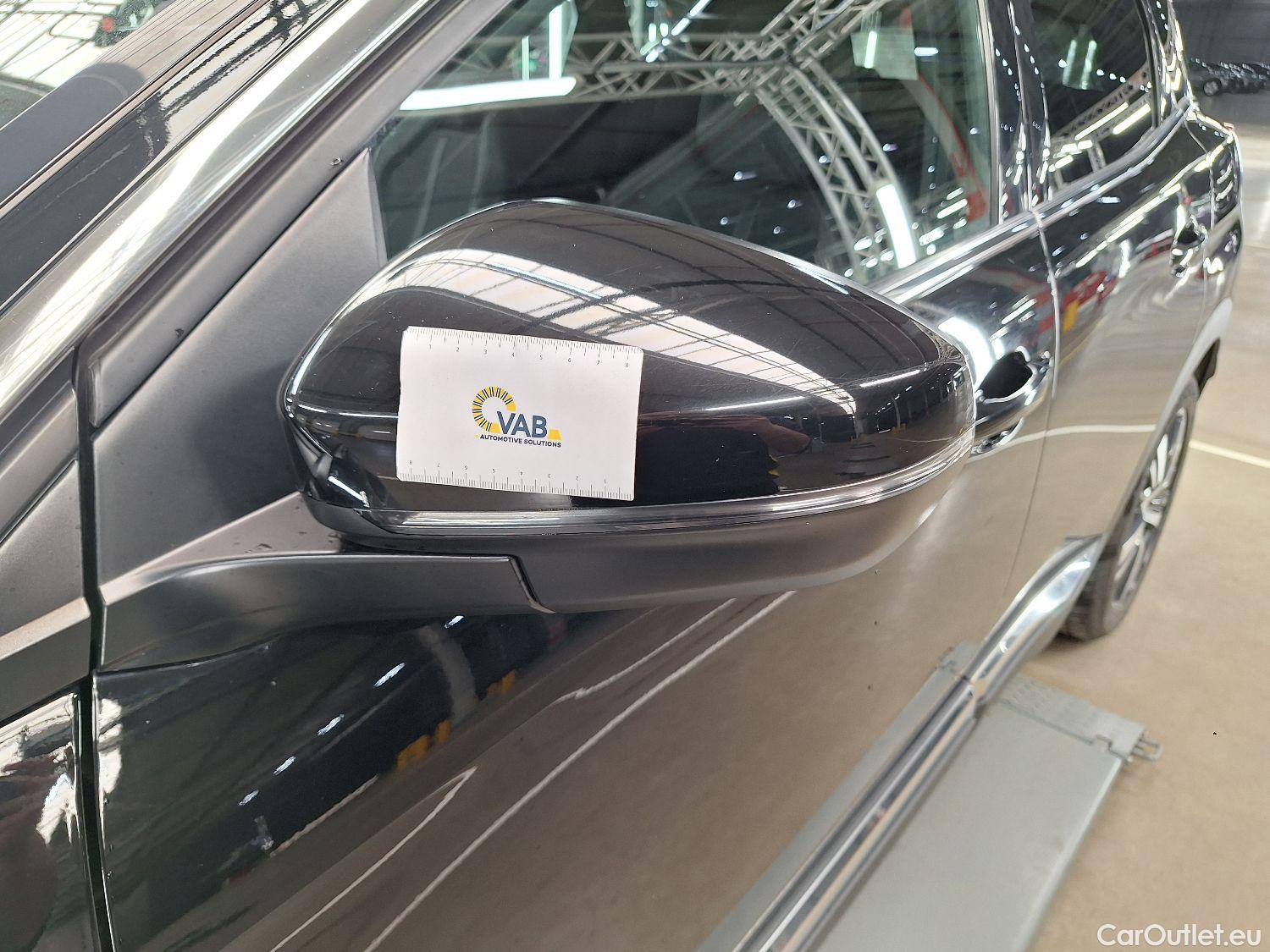  Peugeot  3008 Peugeot,  '16, Peugeot  1.5 BlueHDi 96kW S&S EAT8 GT Line 5d #55