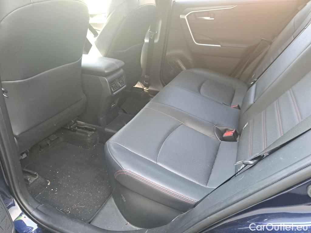  Toyota  RAV4 TOYOTA  / 2018 / 5P / todoterreno 2.5l PLUG-IN 300PH (e-CVT) Style Plus #11