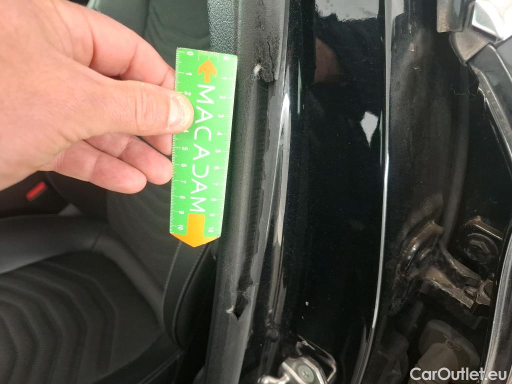  Mercedes  A-Klasse MERCEDES-BENZ Classe A Compact / 2018 / 5P / Berline A 180 Business Line 7G-DCT #23