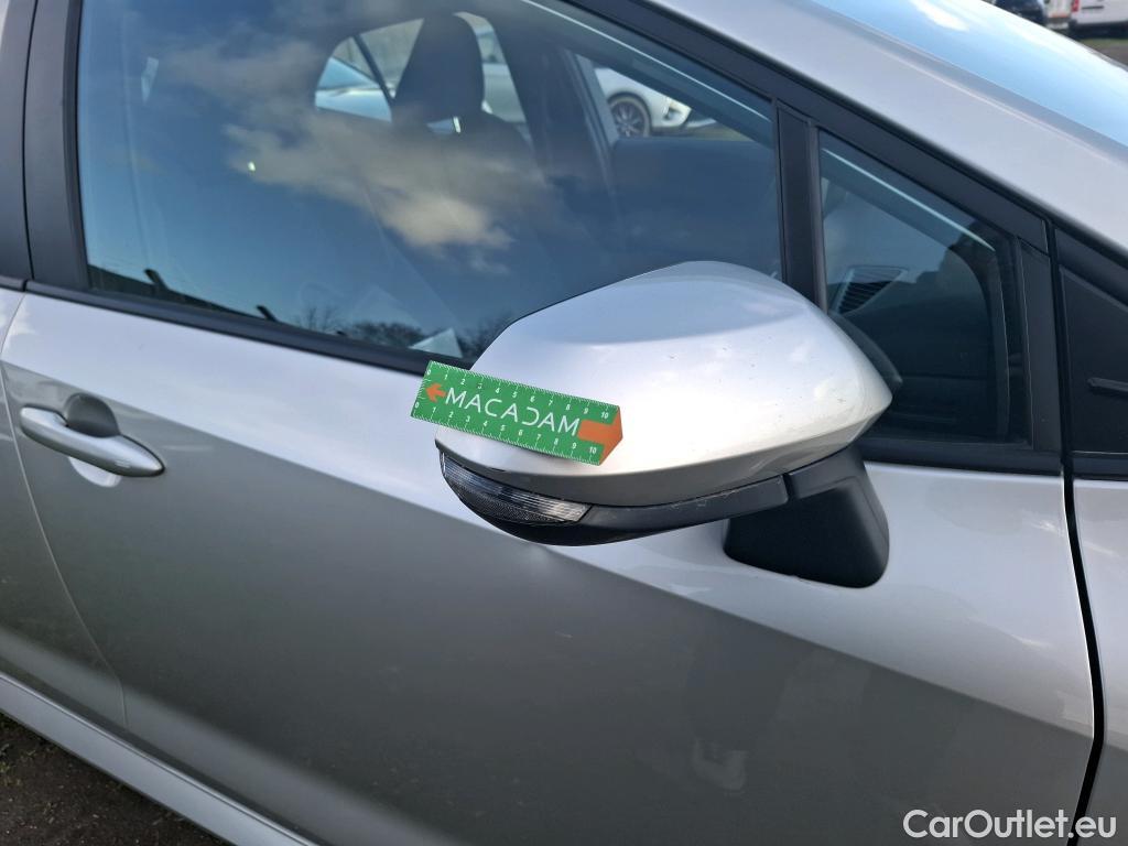  Toyota  Corolla TOYOTA  / 2018 / 5P / Berline Hybride 122h Dynamic Business Beyond Zer #16