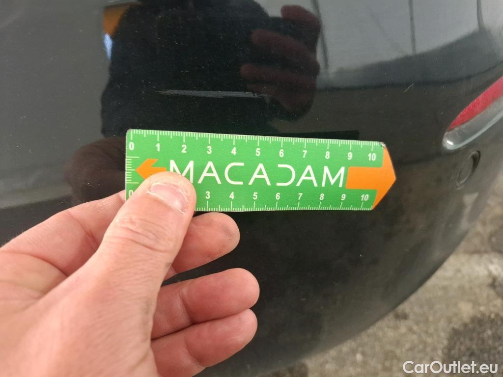  Mercedes  A-Klasse MERCEDES-BENZ Classe A Compact / 2018 / 5P / Berline A 180 Business Line 7G-DCT #18