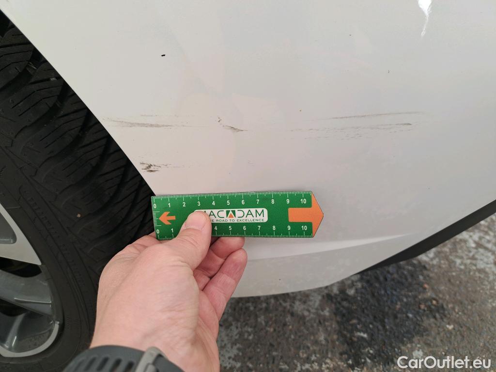  Hyundai  i30 HYUNDAI  / 2020 / 5P / Berline 1.0 T-GDI 120 DCT-7 MHEV CREATIVE #26