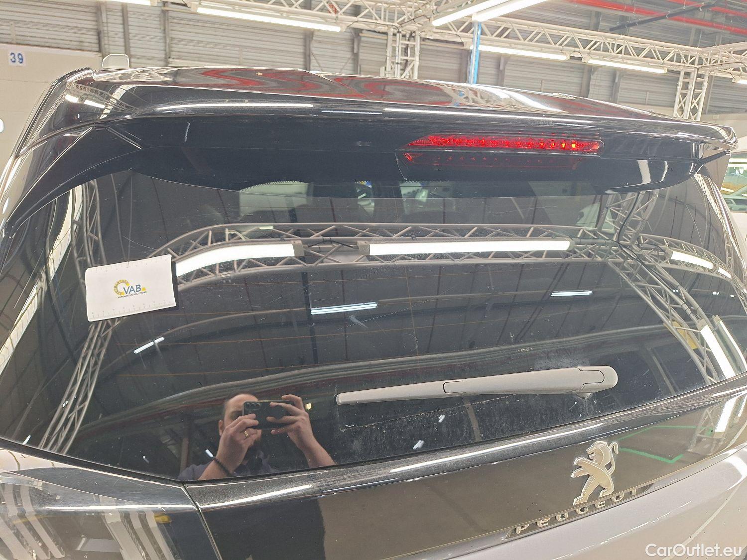  Peugeot  5008 Peugeot,  FL'20, Peugeot  1.5 BlueHDi 96kW S&S EAT8 GT 5d #25