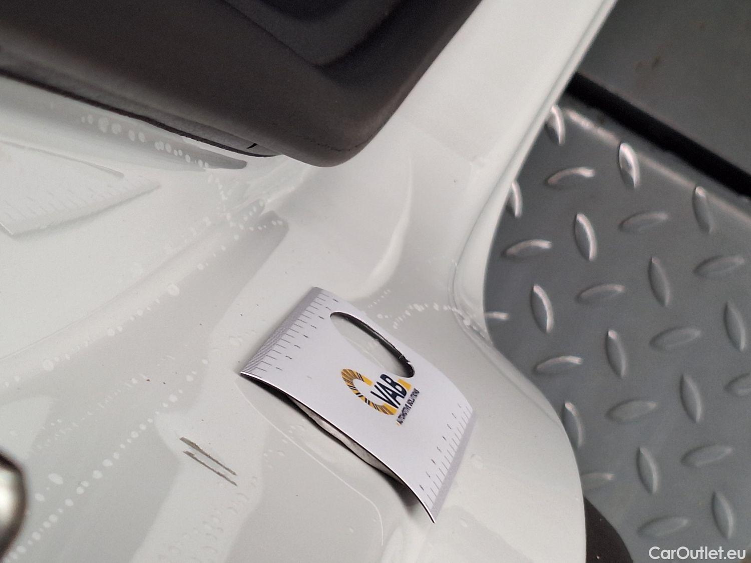  Peugeot  5008 Peugeot,  FL'20, Peugeot  1.5 BlueHDi 96kW S&S EAT8 Allure Pack #35