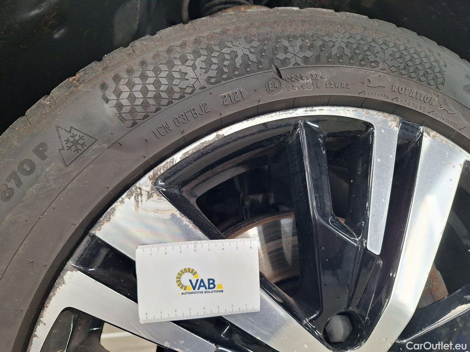  Peugeot  5008 Peugeot,  FL'20, Peugeot  1.5 BlueHDi 96kW S&S EAT8 GT 5d #2