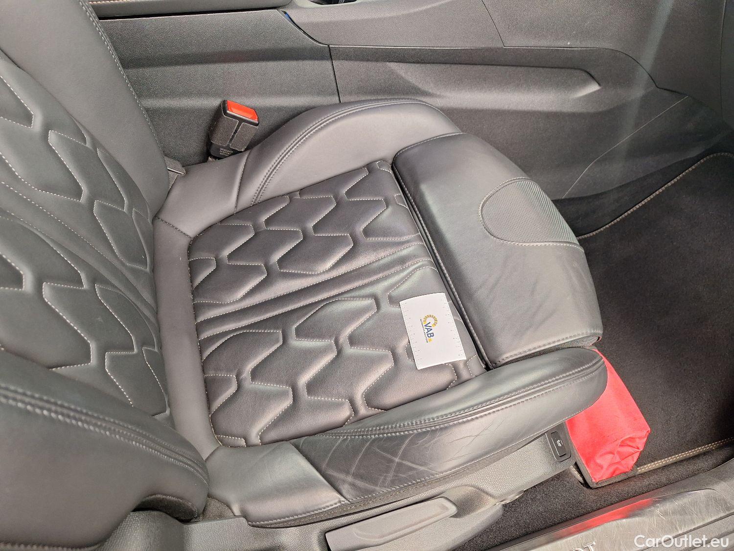  Peugeot  5008 Peugeot,  FL'20, Peugeot  1.5 BlueHDi 96kW S&S EAT8 GT Pack 5d #25