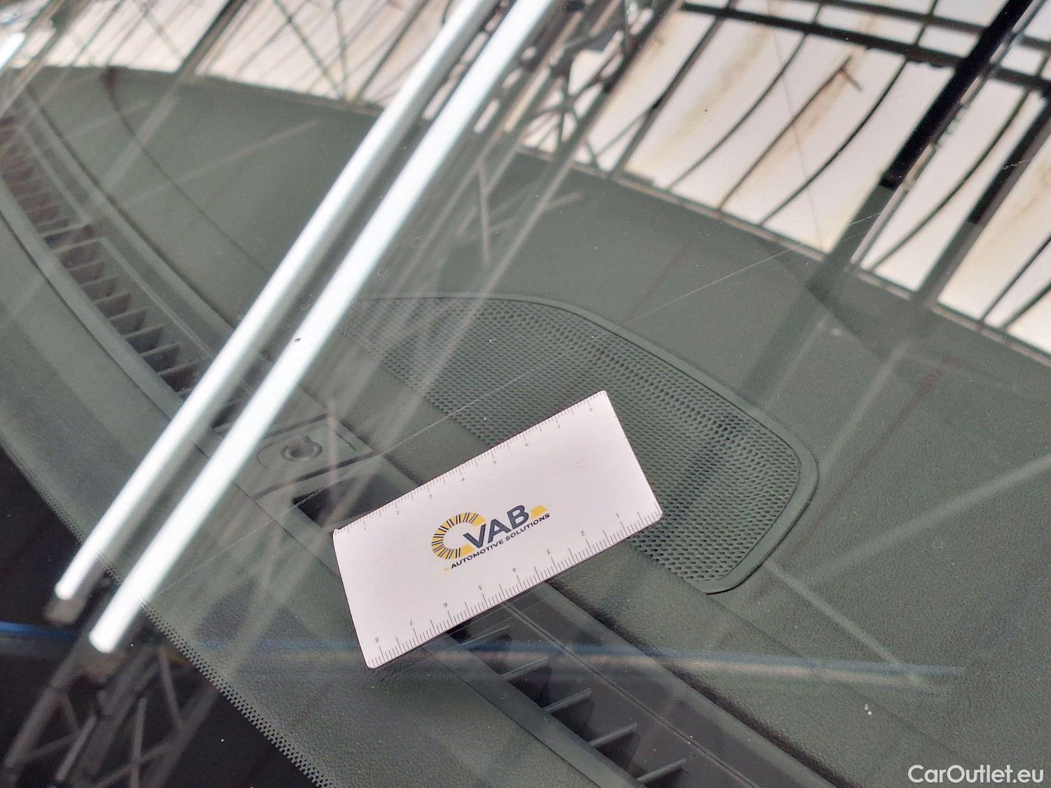  Opel   Grandland X Opel, '17, Opel 1.5 Turbo D D S/S AT8 Edition 5d #33