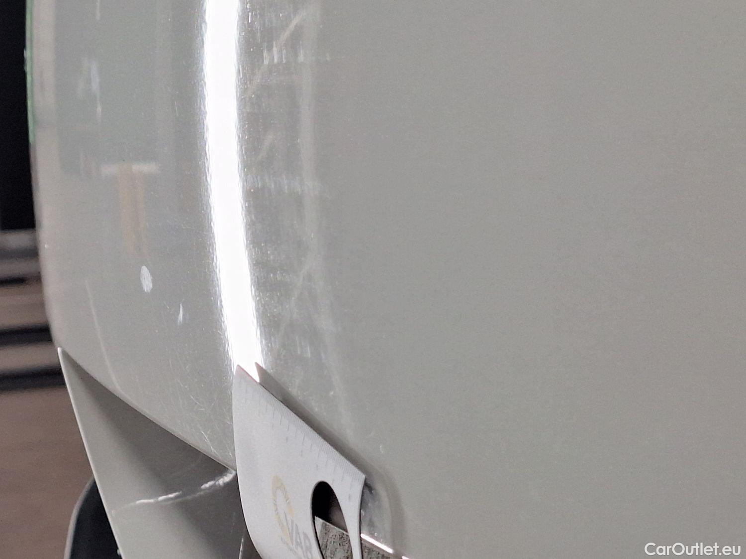  Peugeot  5008 Peugeot,  FL'20, Peugeot  1.5 BlueHDi 96kW S&S EAT8 Allure Pack #48