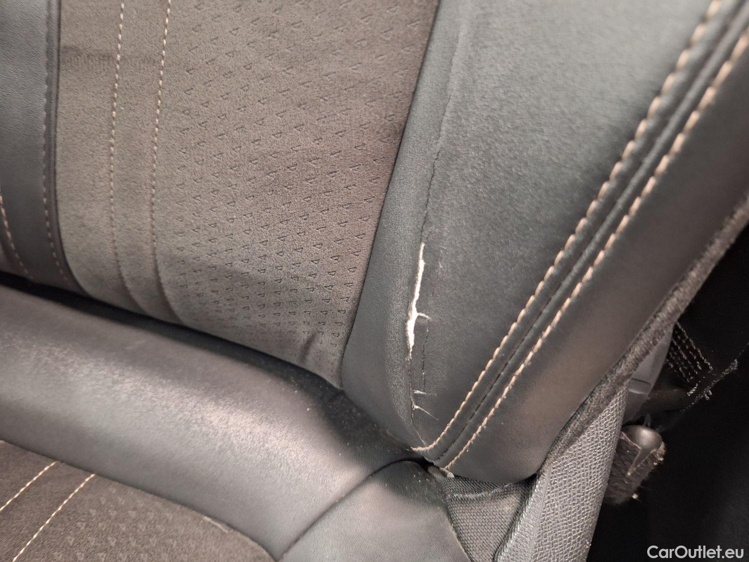  Peugeot  5008 Peugeot,  FL'20, Peugeot  1.5 BlueHDi 96kW S&S EAT8 GT 5d #28