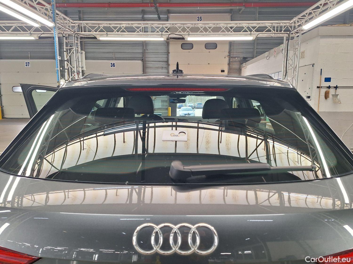  Audi  Q3 Audi,  '18 PHEV, Audi  45 TFSI e S tronic S Line 5d #62