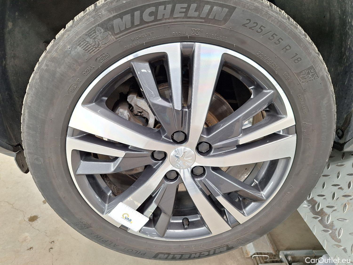  Peugeot  3008 Peugeot,  FL'20, Peugeot  1.5 BlueHDi 96kW S&S EAT8 Allure Pack #57