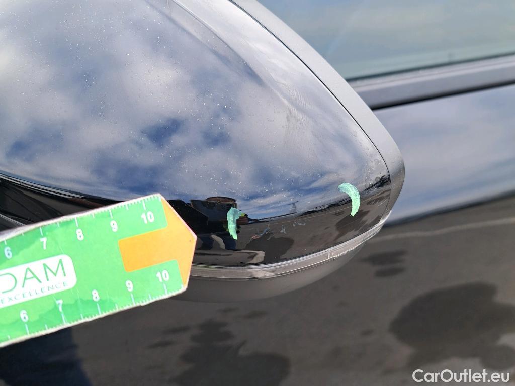  Peugeot  2008 PEUGEOT  / 2019 / 5P / todoterreno Active BlueHDI 81kW (110CV) #47