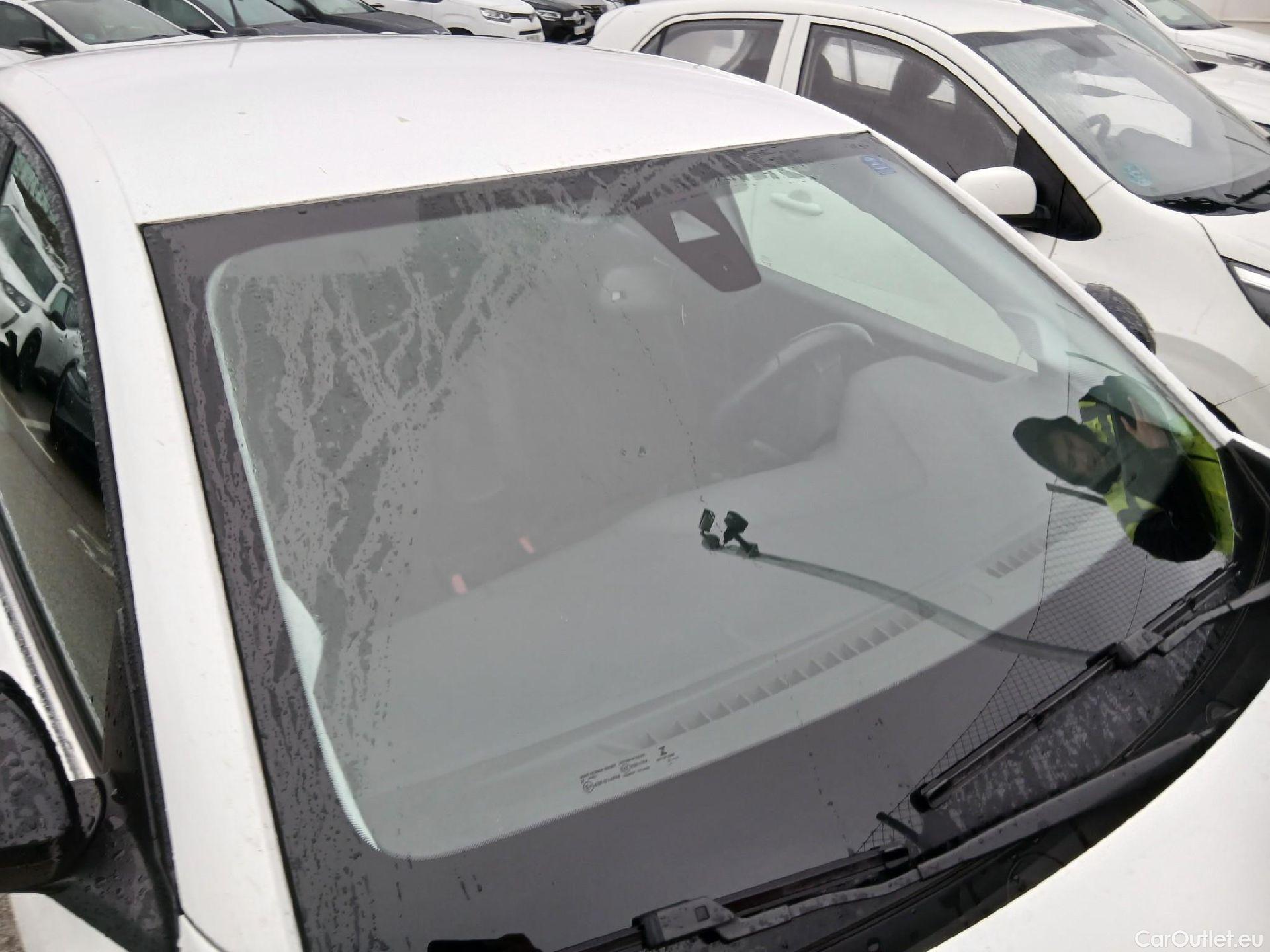  Opel  Corsa OPEL  1.2T XHL 74kW (100CV) Elegance #1