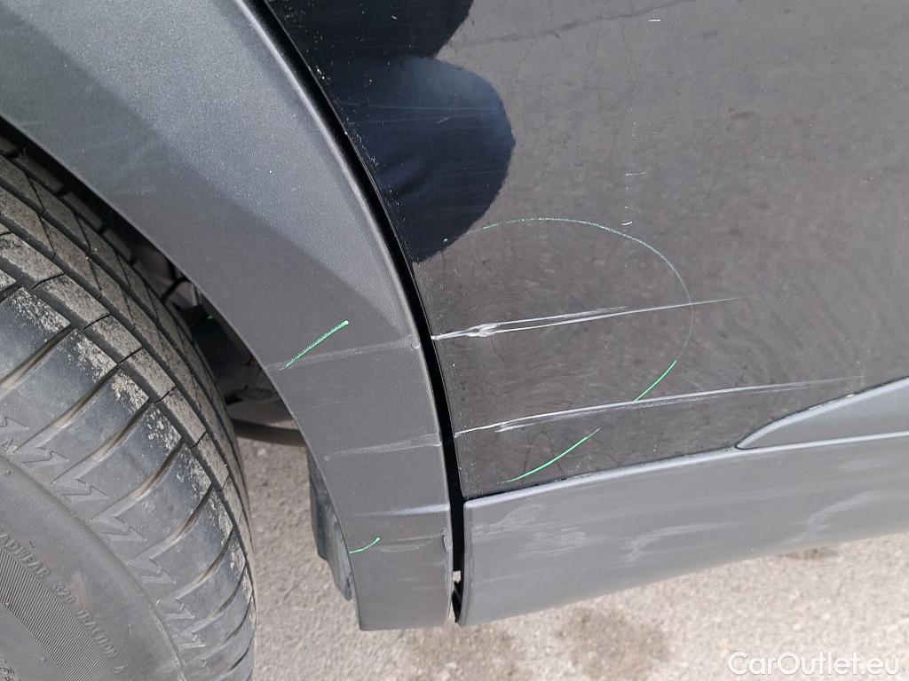  Peugeot  2008 PEUGEOT  / 2019 / 5P / todoterreno Active BlueHDI 81kW (110CV) #36