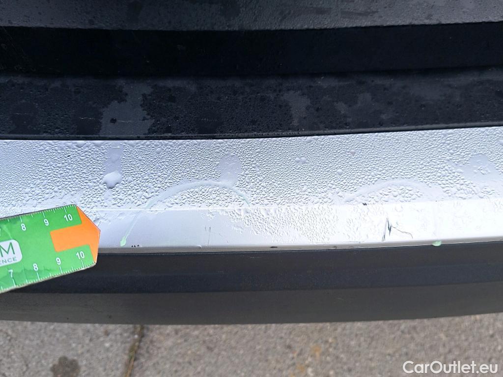  Peugeot  2008 PEUGEOT  / 2019 / 5P / todoterreno Active BlueHDI 81kW (110CV) #49