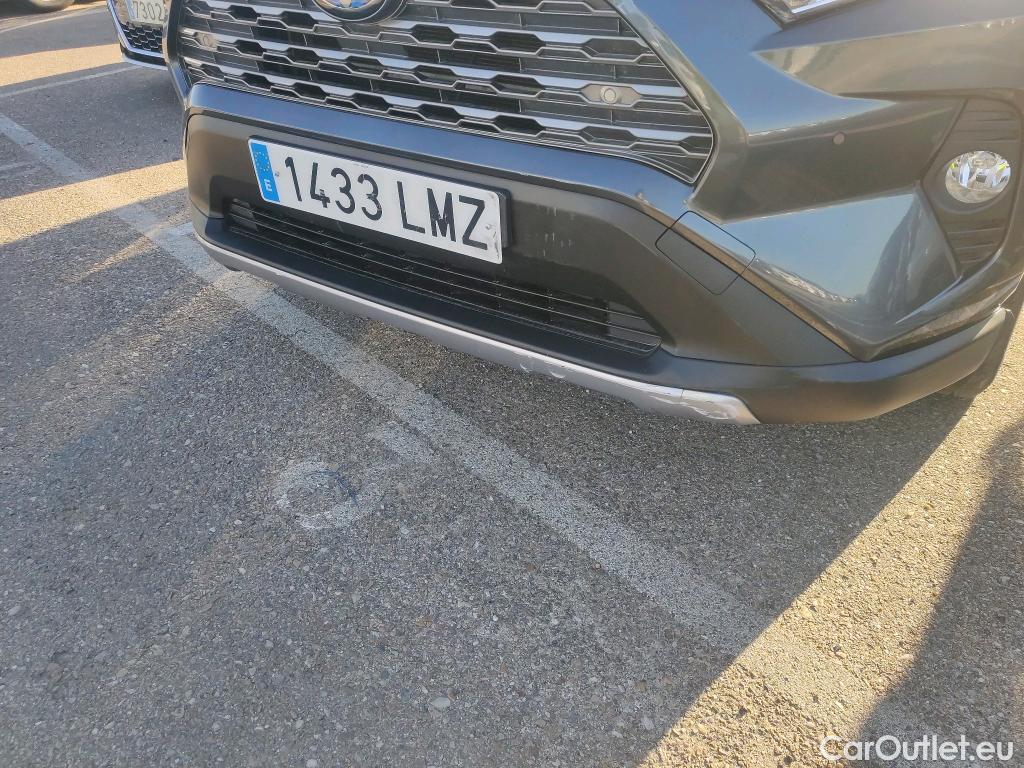  Toyota  RAV4 TOYOTA  / 2018 / 5P / todoterreno 2.5l 220H Advance #17