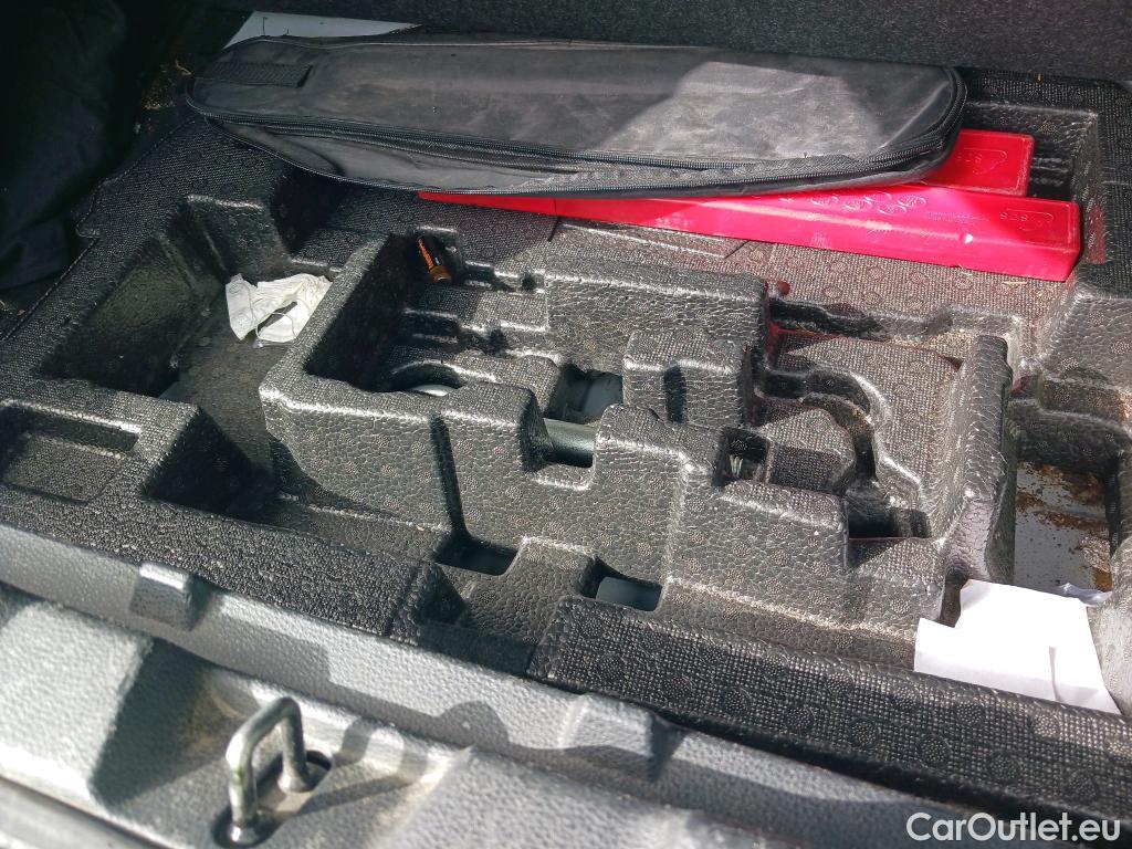  Toyota  Corolla TOYOTA  1.8 125H ACTIVE TECH E-CVT #10