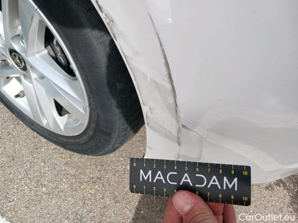  Toyota  Corolla TOYOTA  1.8 125H ACTIVE TECH E-CVT #31