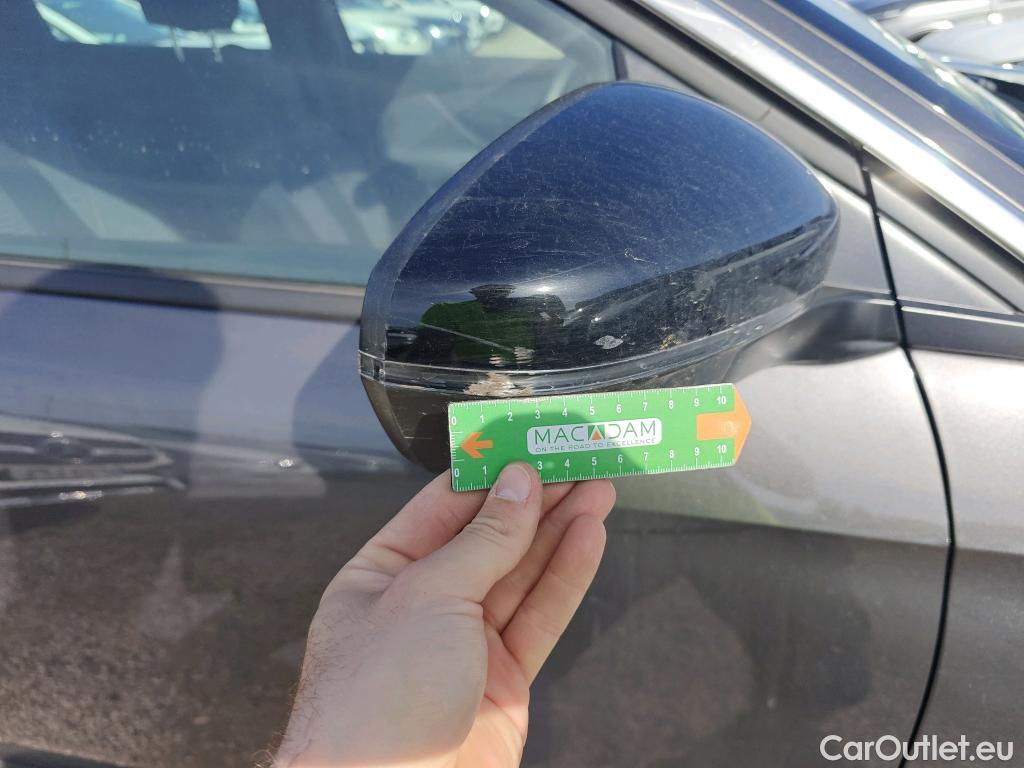  Peugeot  3008 PEUGEOT  / 2020 / 5P / todoterreno 1.5 BlueHDi 96kW (130CV) S&S Active Pack (AC3) #61