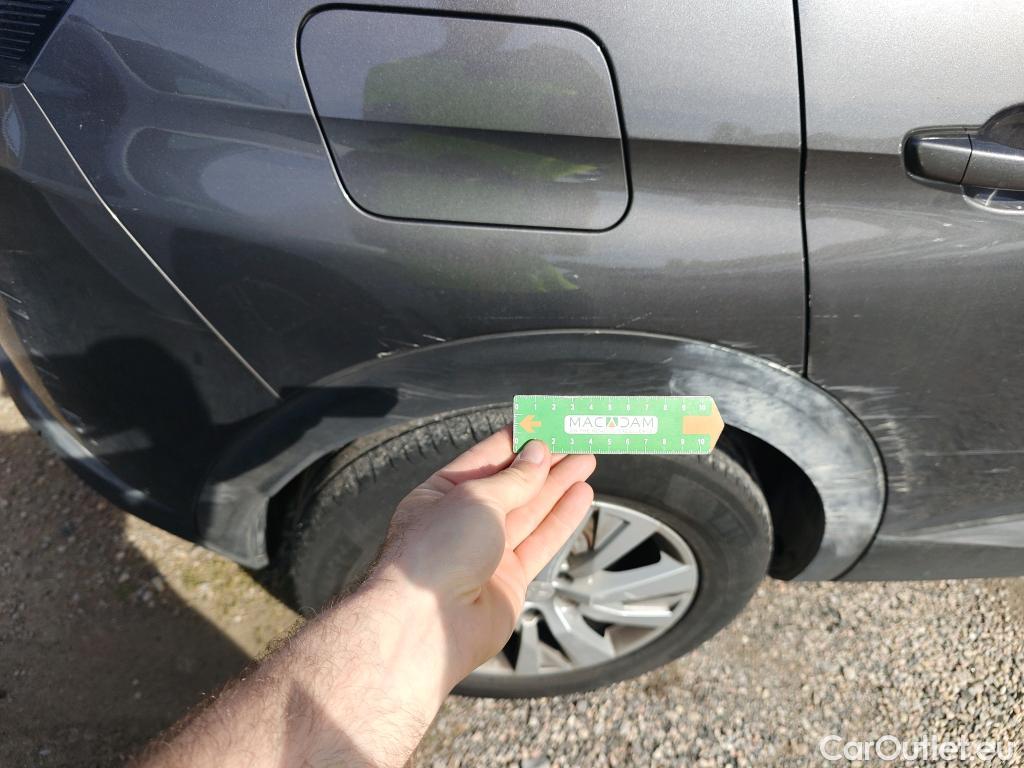  Peugeot  3008 PEUGEOT  / 2020 / 5P / todoterreno 1.5 BlueHDi 96kW (130CV) S&S Active Pack (AC3) #51