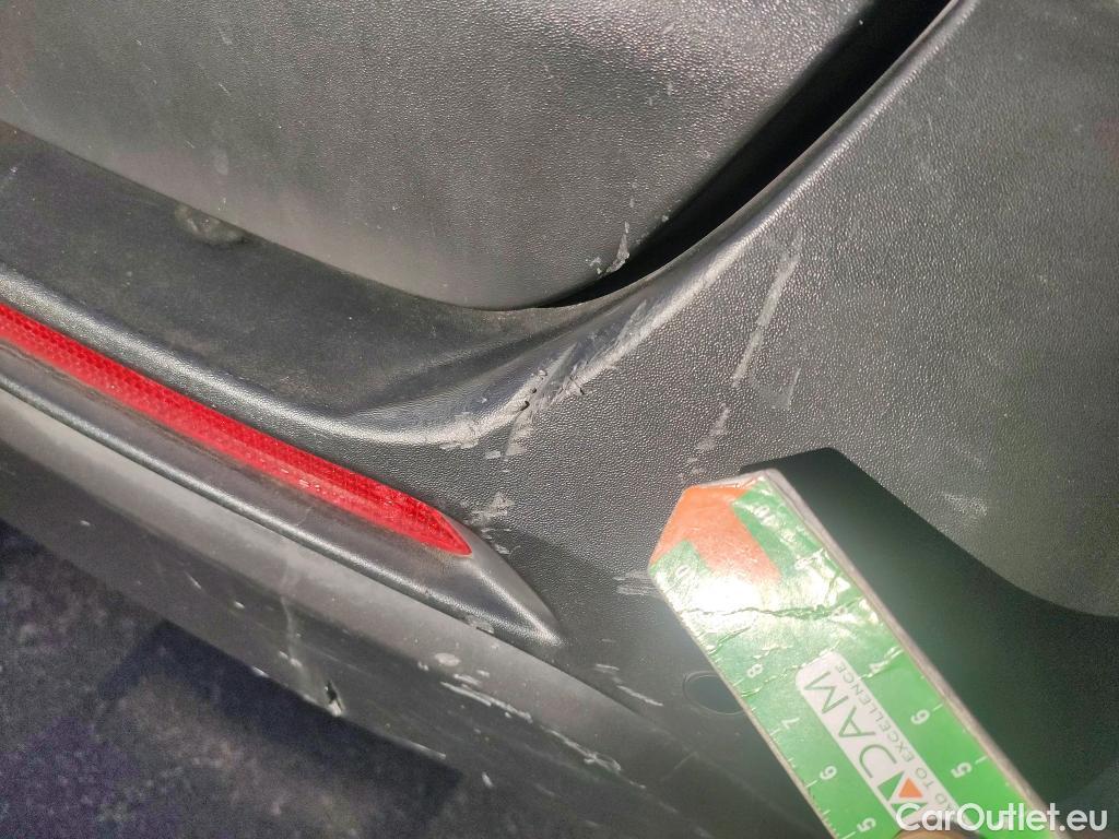  Toyota  RAV4 TOYOTA  / 2018 / 5P / todoterreno 2.5l 220H Advance #22