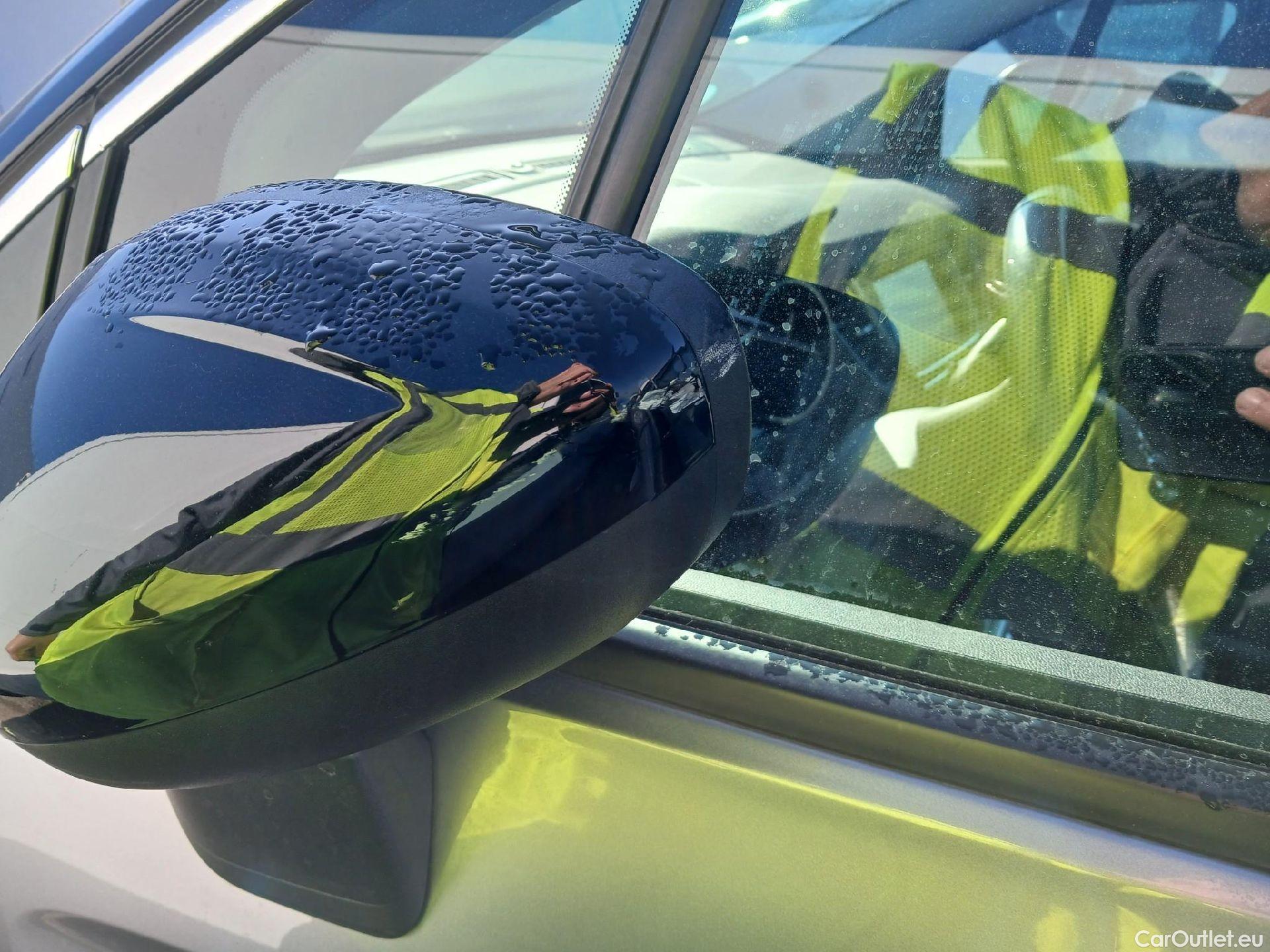  Opel  Crossland OPEL  X / 2017 / 5P / todoterreno 1.2 96kW (130CV) Innovation S/S Auto #12