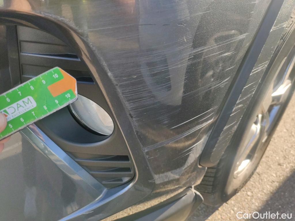  Toyota  RAV4 TOYOTA  / 2018 / 5P / todoterreno 2.5l 220H Advance #28