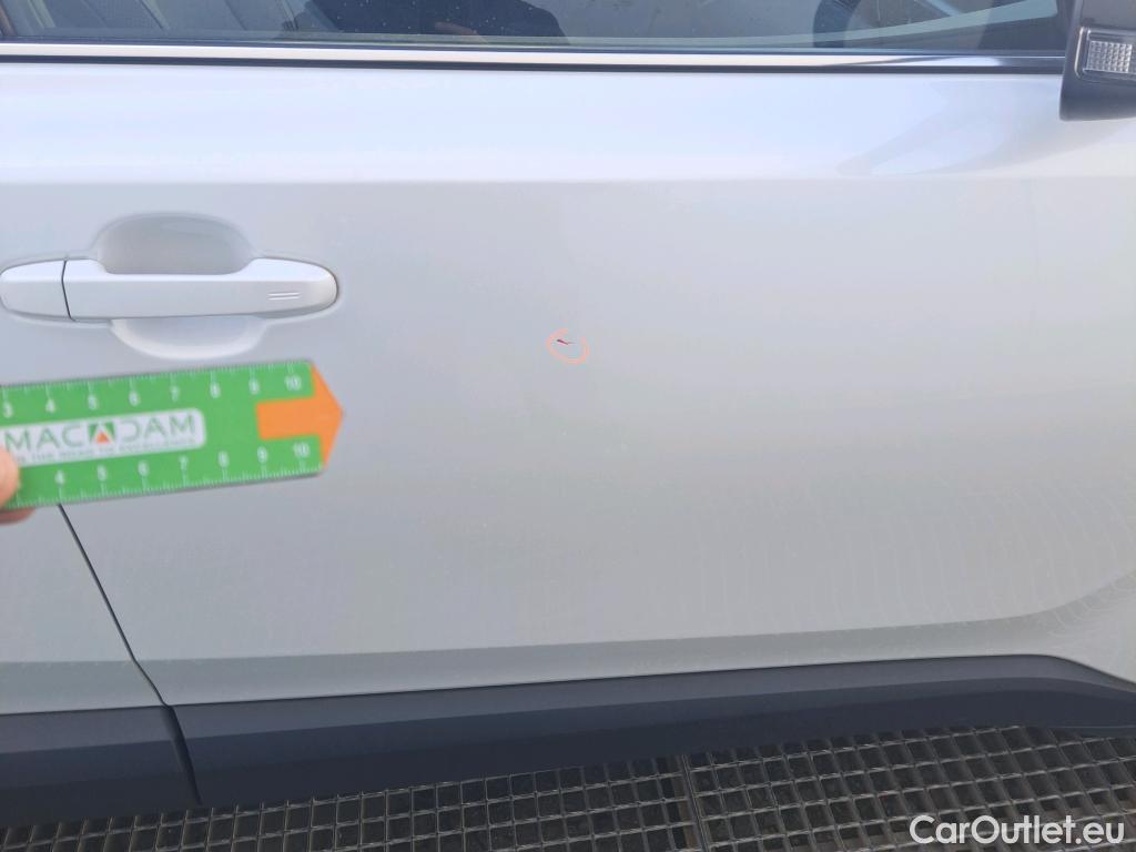  Toyota  C-HR TOYOTA  / 2019 / 5P / todoterreno 2.0 180H Advance #36