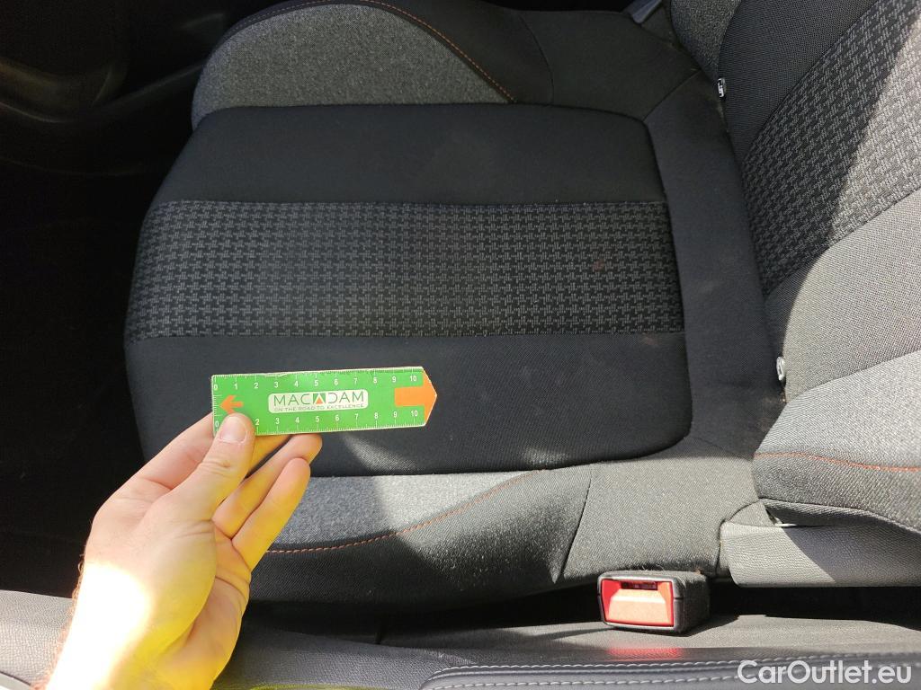  Peugeot  3008 PEUGEOT  / 2020 / 5P / todoterreno 1.5 BlueHDi 96kW (130CV) S&S Active Pack (AC3) #58