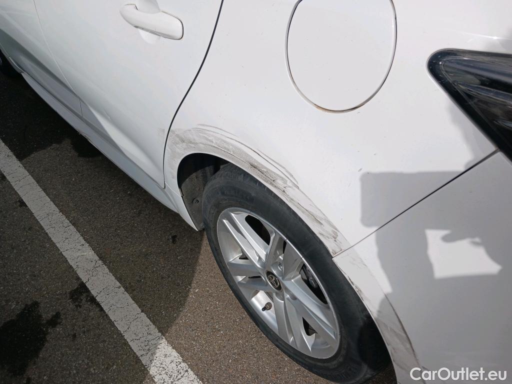  Toyota  Corolla TOYOTA  1.8 125H ACTIVE TECH E-CVT #3