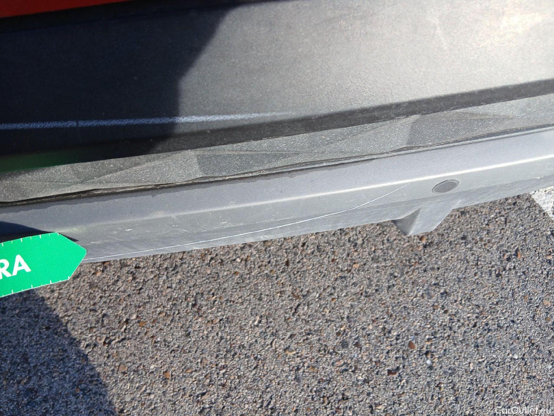  Hyundai  Tucson HYUNDAI  / 2020 / 5P / todoterreno 1.6 TGDI 169kW HEV Tecno Auto 2C #24