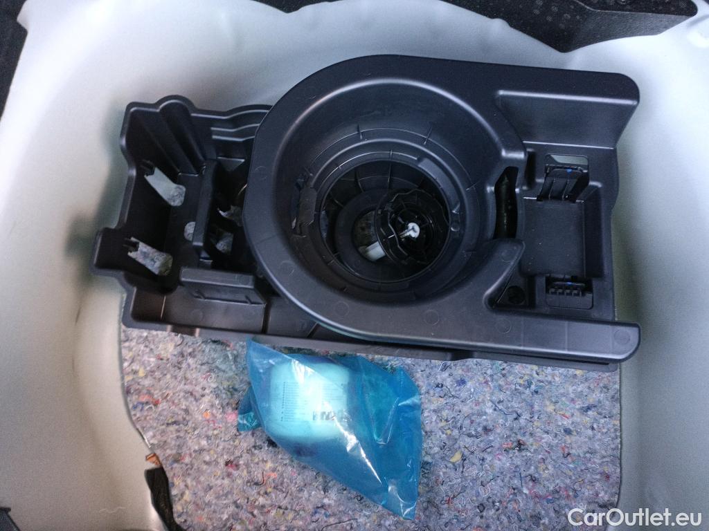  Opel  Corsa OPEL  / 2019 / 5P / berlina con portón 1.2T XHL 74kW (100CV) Edition (AC) #4