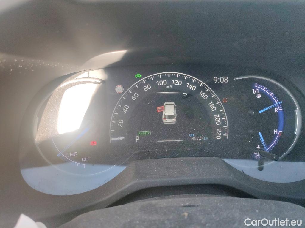  Toyota  RAV4 TOYOTA  / 2018 / 5P / todoterreno 2.5l 220H Advance #33