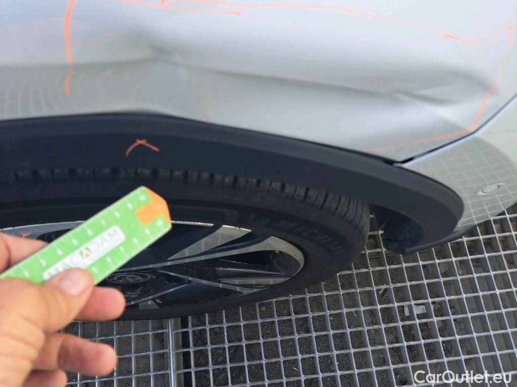  Toyota  C-HR TOYOTA  / 2019 / 5P / todoterreno 2.0 180H Advance #31