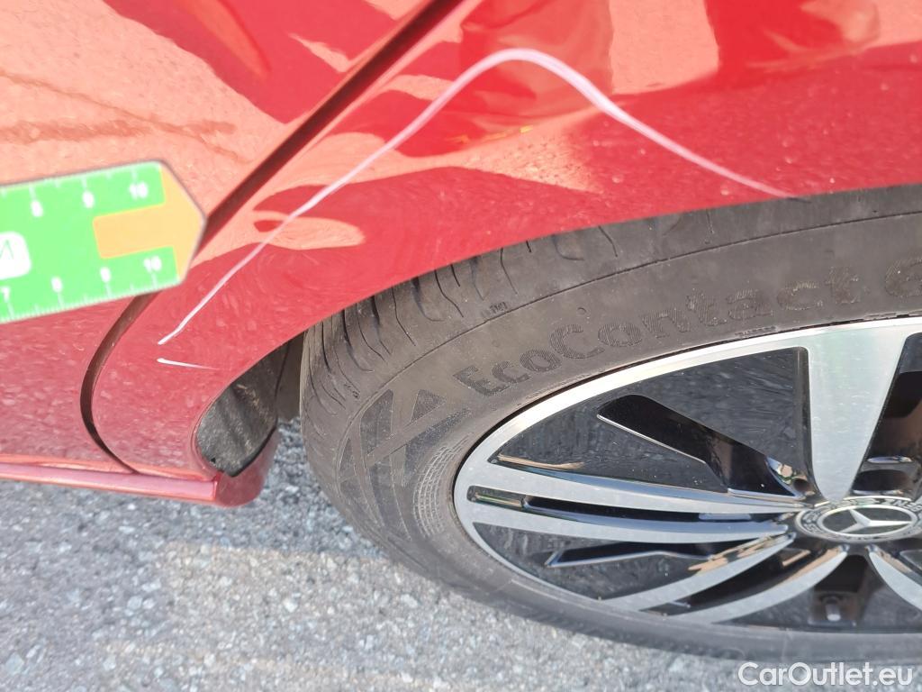  Mercedes  A-Klasse MERCEDES-BENZ Clase A / 2018 / 5P / berlina con portón A 180 #7