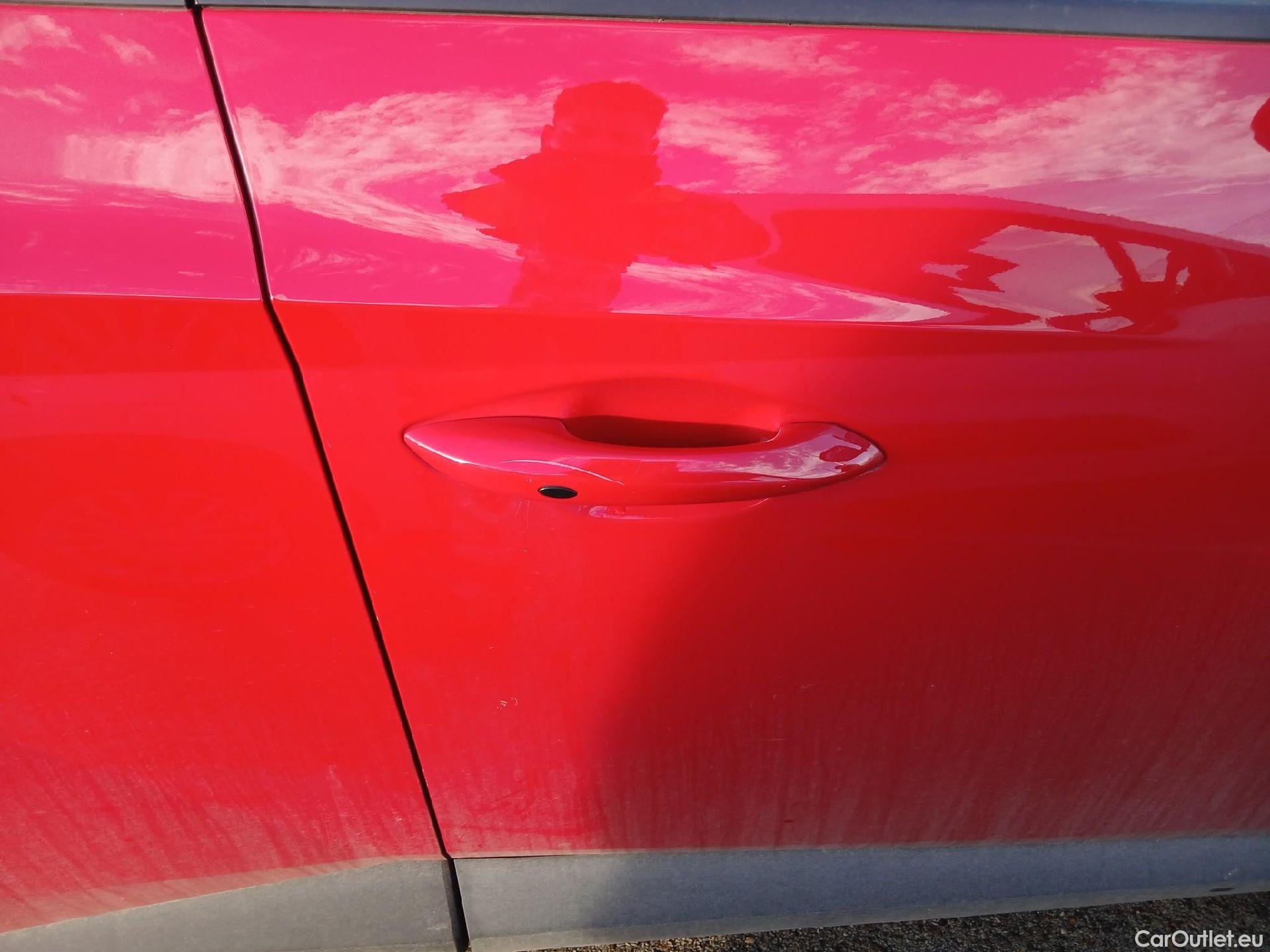  Hyundai  Tucson HYUNDAI  / 2020 / 5P / todoterreno 1.6 TGDI 169kW HEV Tecno Auto 2C #29