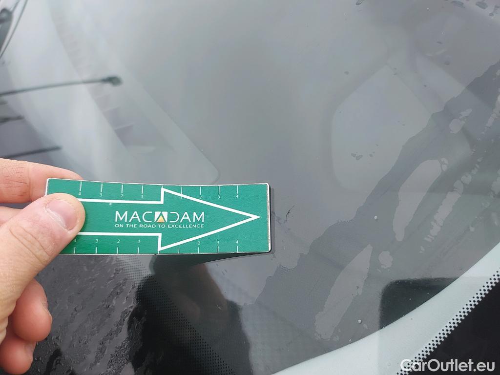  Peugeot  2008 PEUGEOT  / 2019 / 5P / todoterreno Allure BlueHDI 81kW (110CV) #2