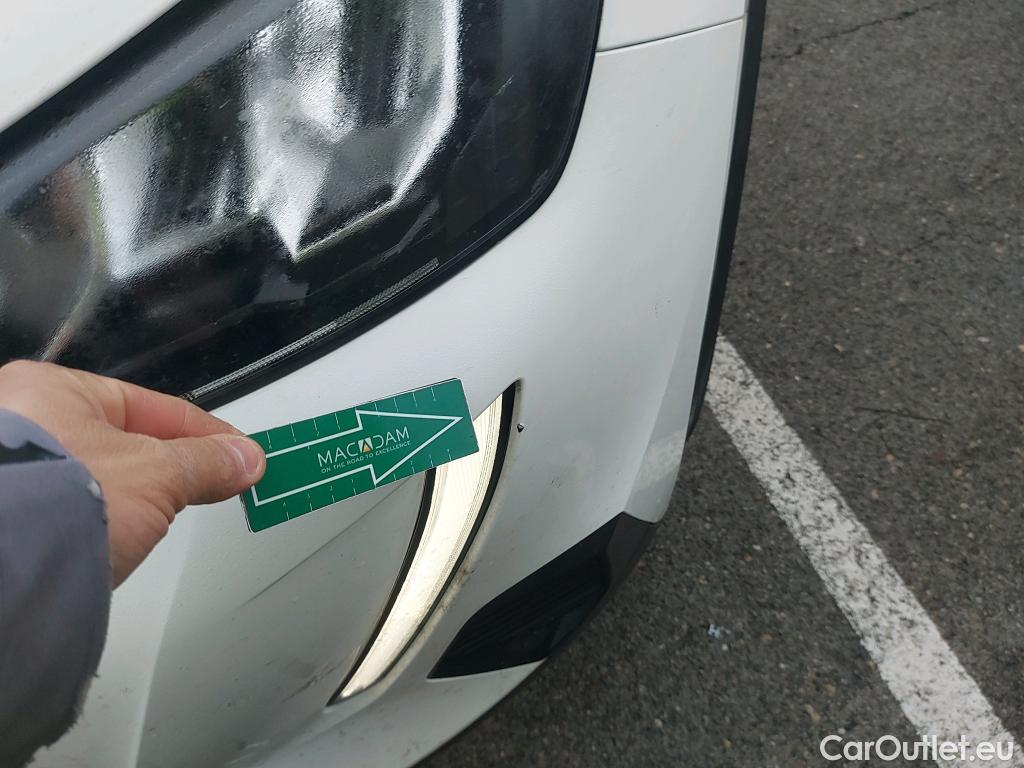  Peugeot  2008 PEUGEOT  / 2019 / 5P / todoterreno Allure BlueHDI 81kW (110CV) #12