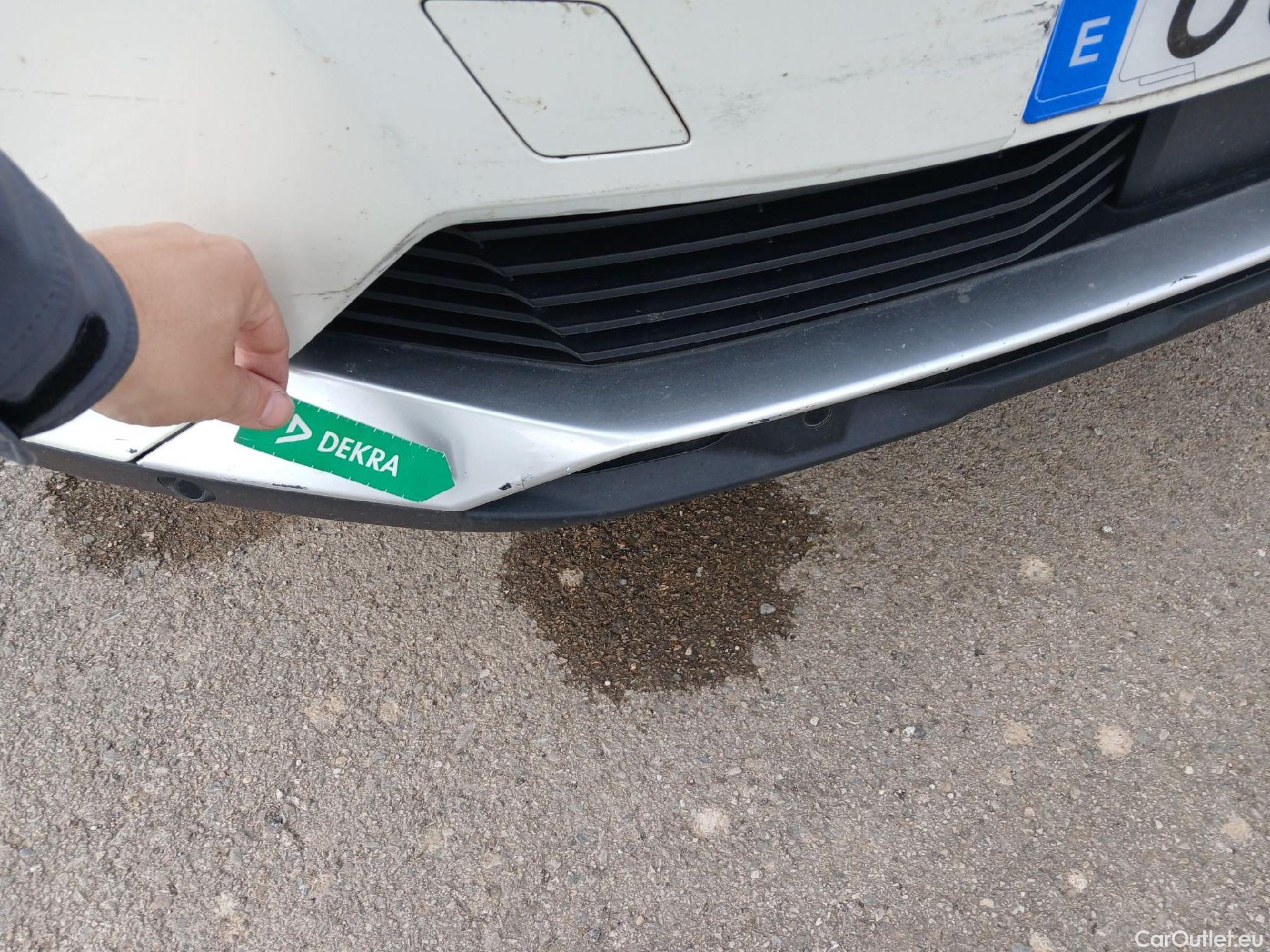  Peugeot  3008 PEUGEOT  / 2020 / 5P / todoterreno 1.5 BlueHDi 96kW S&S Allure Pack EAT8 #5