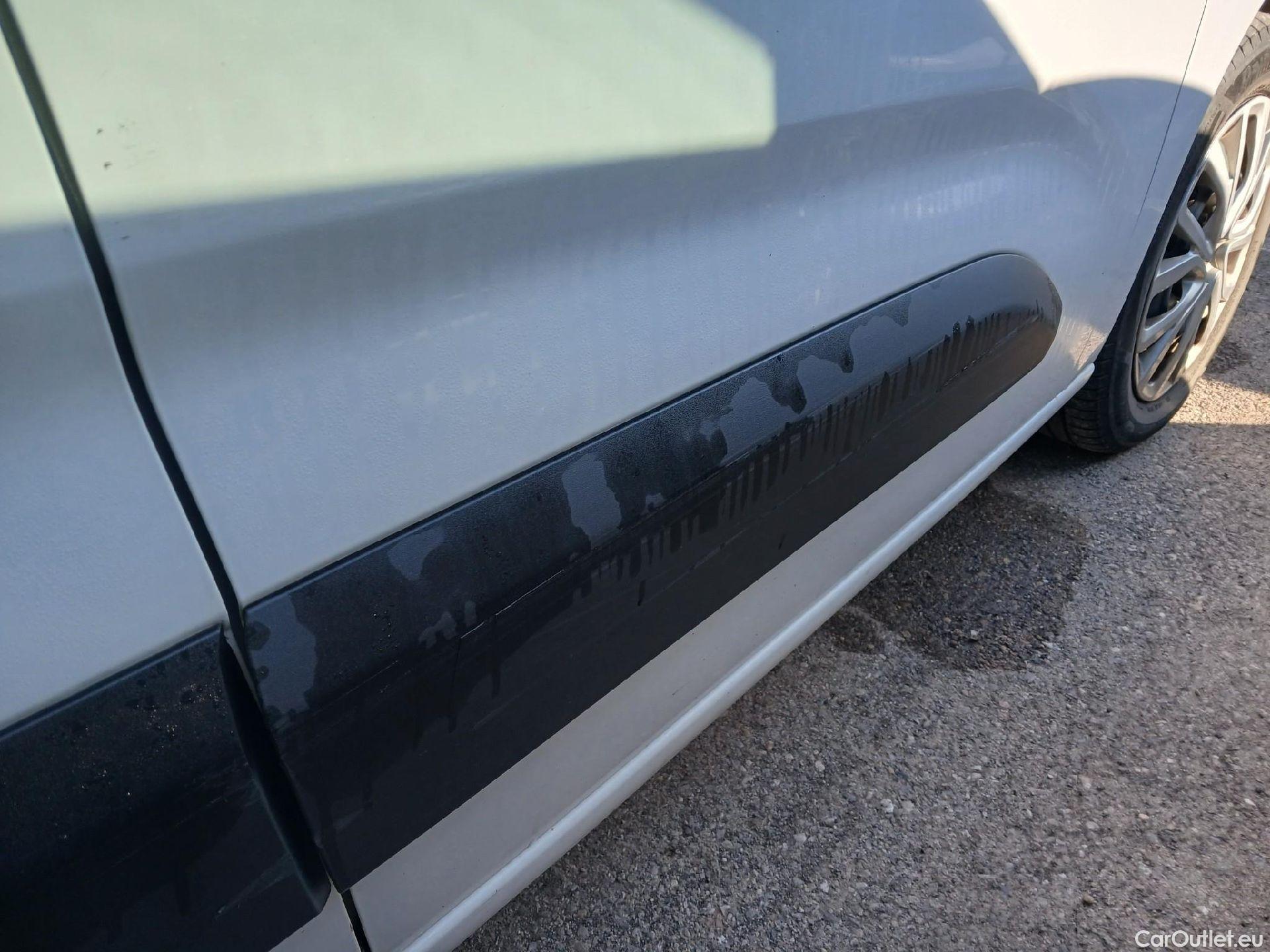  Citroen  Berlingo CITROEN  / 2018 / 4P / monovolumen compacto Talla M BlueHDi 100 S&S LIVE PACK #8