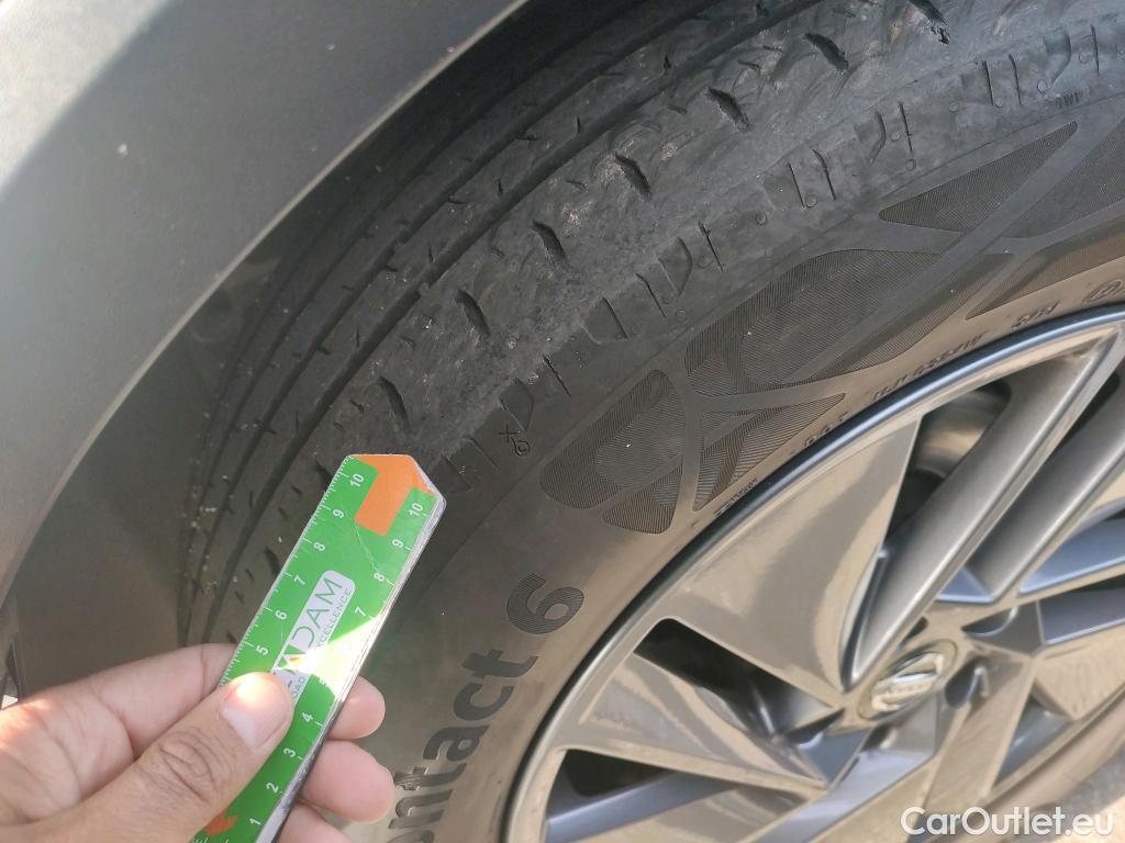  Nissan  Qashqai NISSAN  / 2021 / 5P / todoterreno DIG-T 116kW (158CV) mHEV Xtronic Acenta (AC) #4