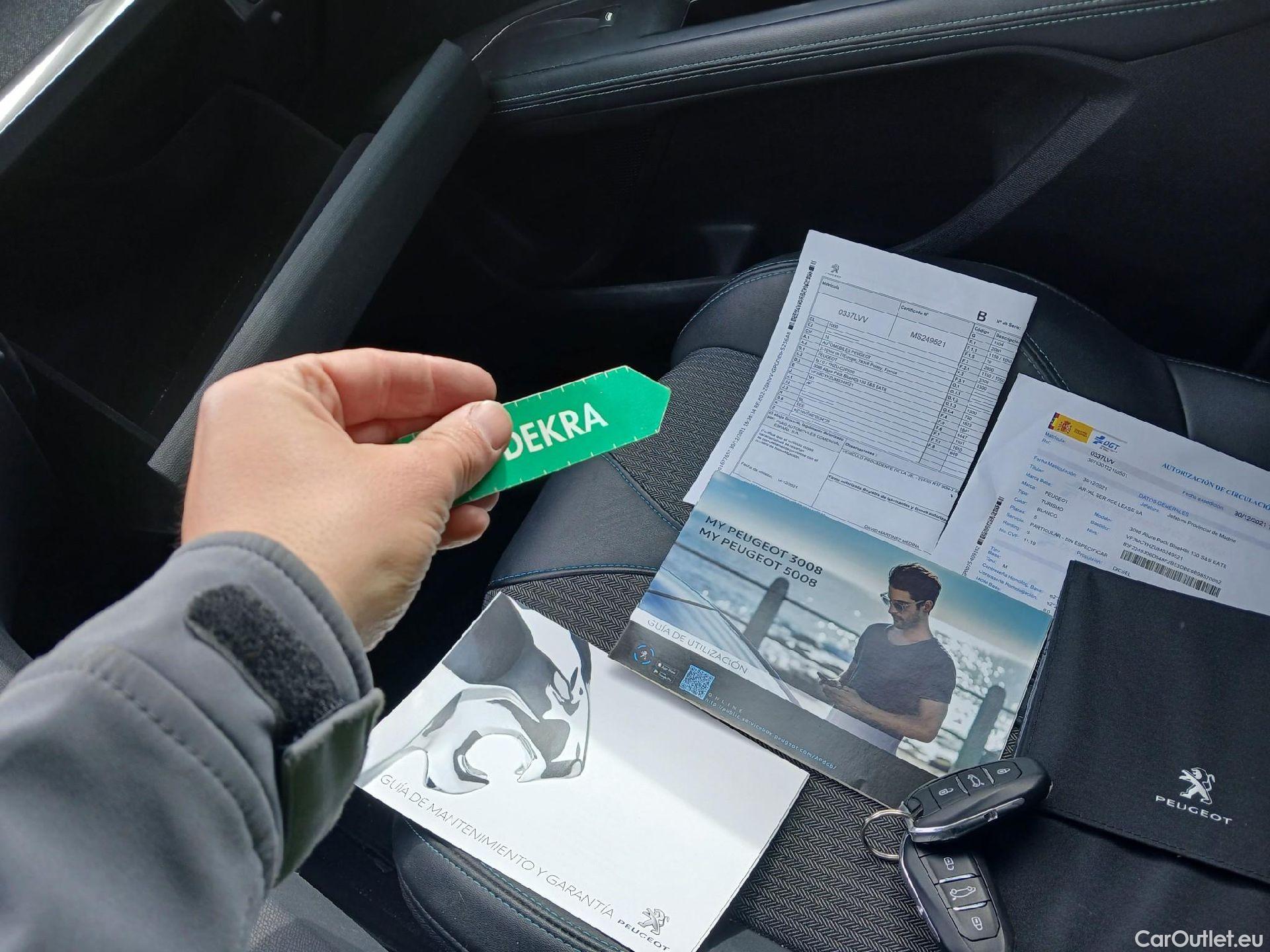  Peugeot  3008 PEUGEOT  / 2020 / 5P / todoterreno 1.5 BlueHDi 96kW S&S Allure Pack EAT8 #29