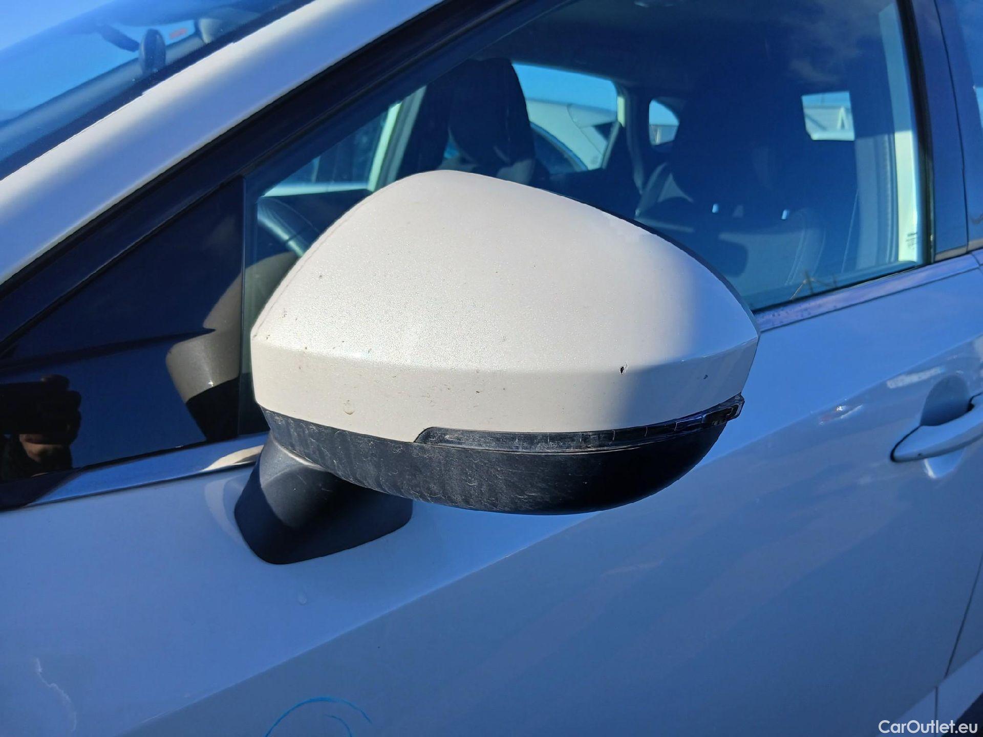  Nissan  Qashqai NISSAN  / 2021 / 5P / todoterreno DIG-T 116kW (158CV) mHEV Xtronic Acenta (AC2) #13