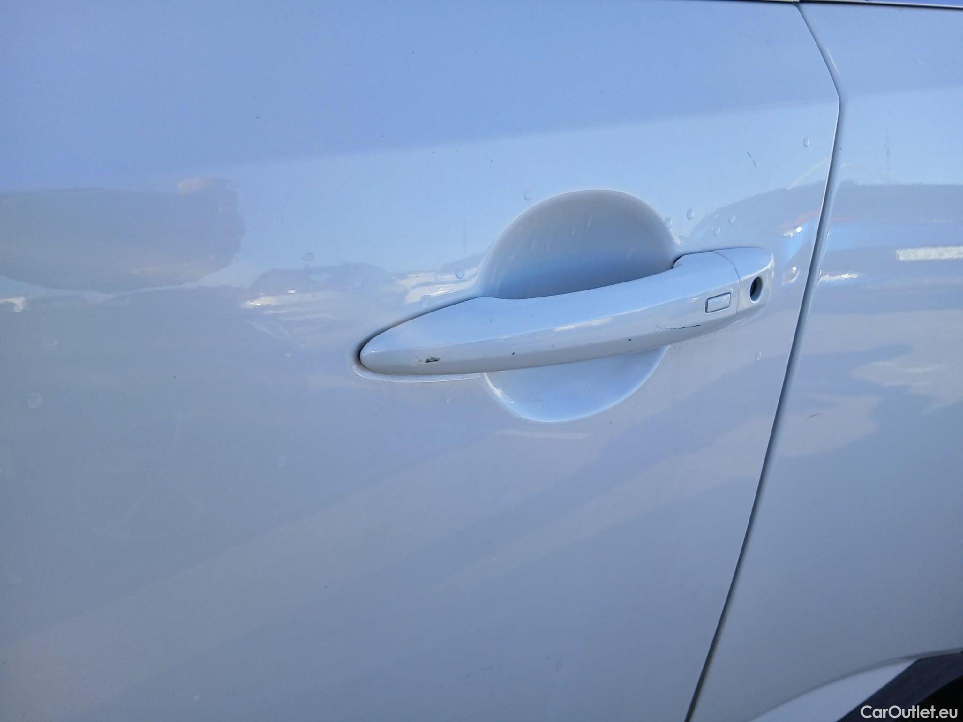  Nissan  Qashqai NISSAN  / 2021 / 5P / todoterreno DIG-T 116kW (158CV) mHEV Xtronic Acenta (AC2) #10