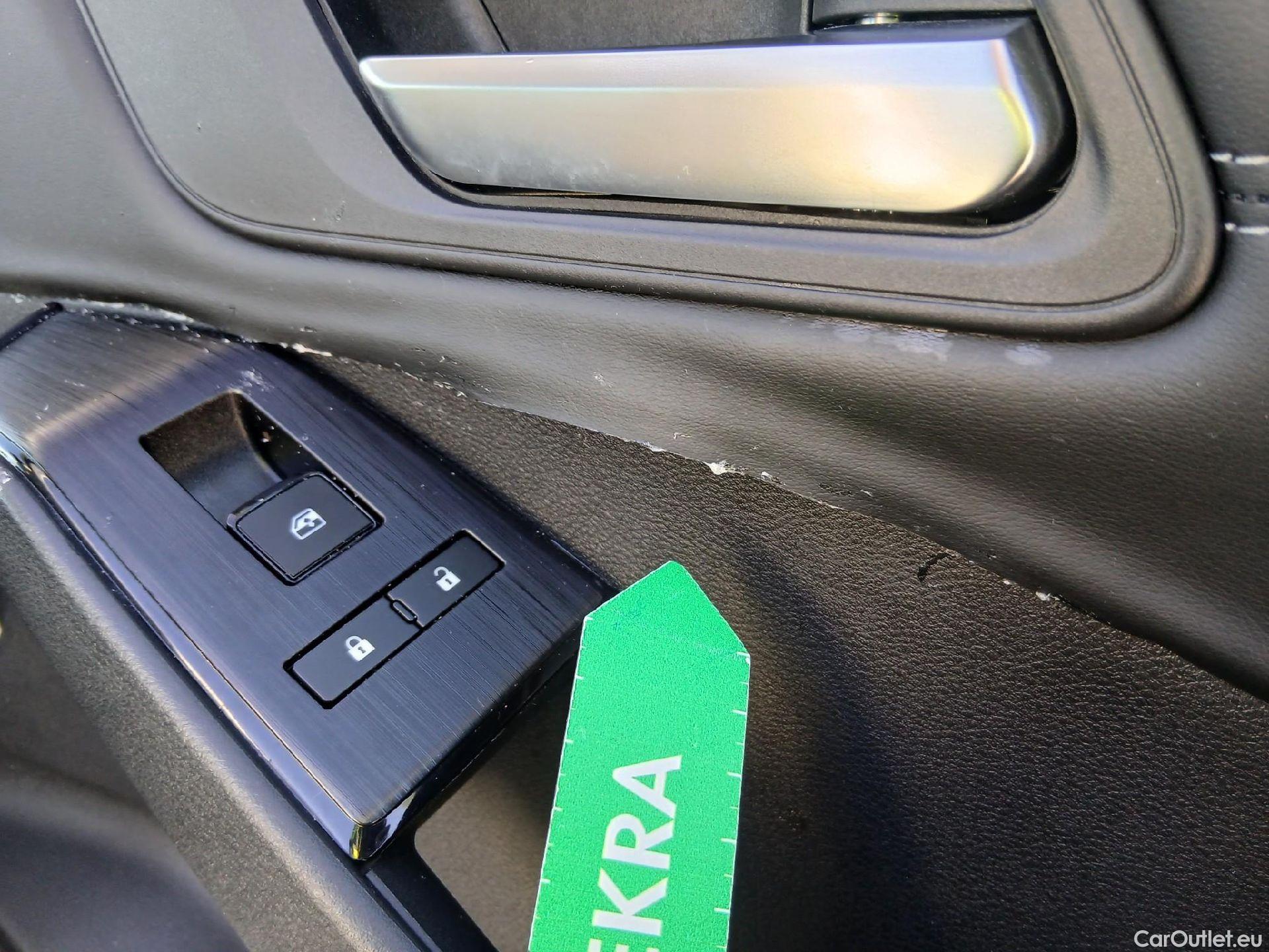  Nissan  Qashqai NISSAN  / 2021 / 5P / todoterreno DIG-T 116kW (158CV) mHEV Xtronic Acenta (AC2) #39