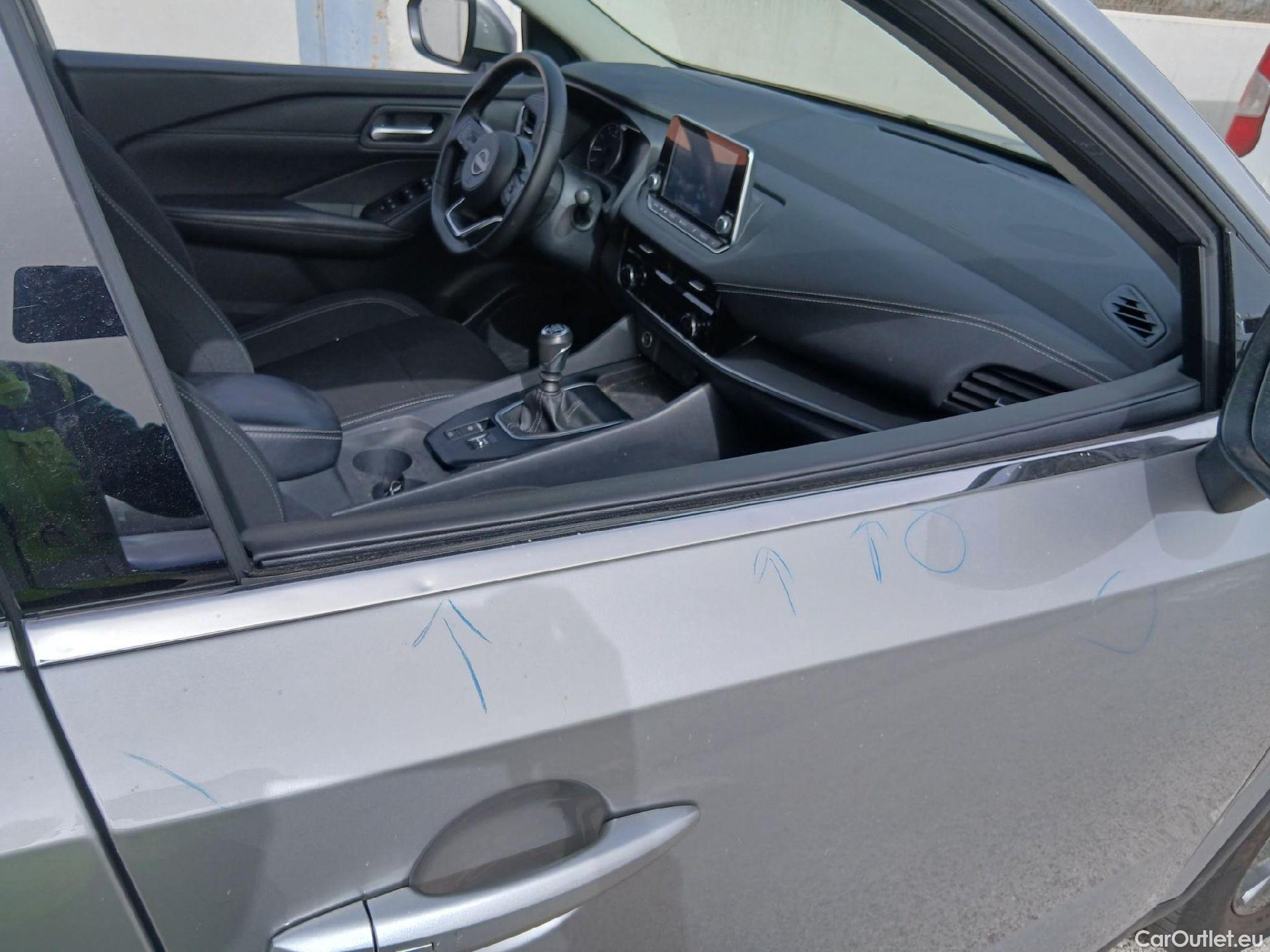  Nissan  Qashqai NISSAN  / 2021 / 5P / todoterreno DIG-T 103kW (140CV) mHEV 4x2 Acenta #46