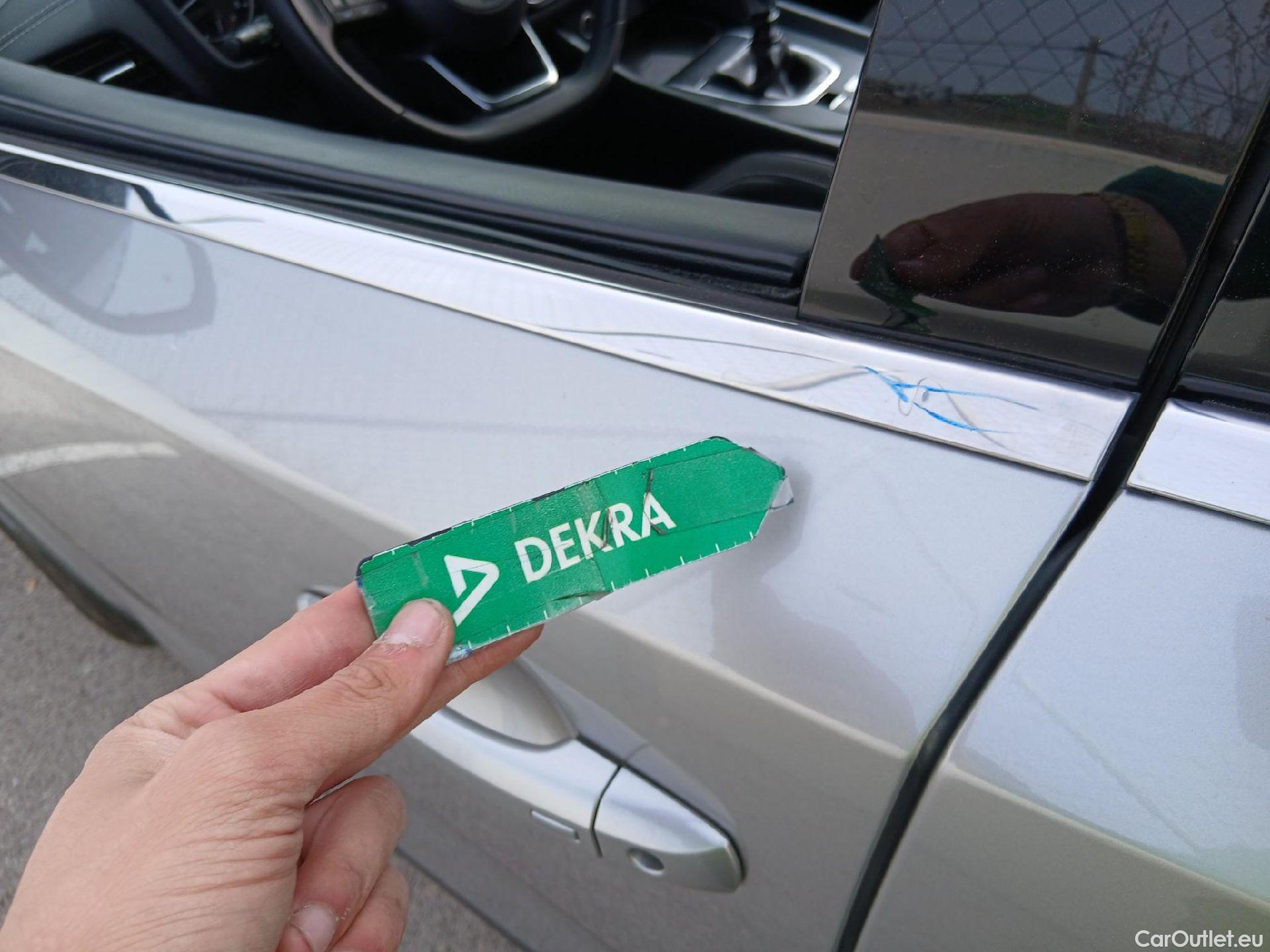  Nissan  Qashqai NISSAN  / 2021 / 5P / todoterreno DIG-T 103kW (140CV) mHEV 4x2 Acenta #14