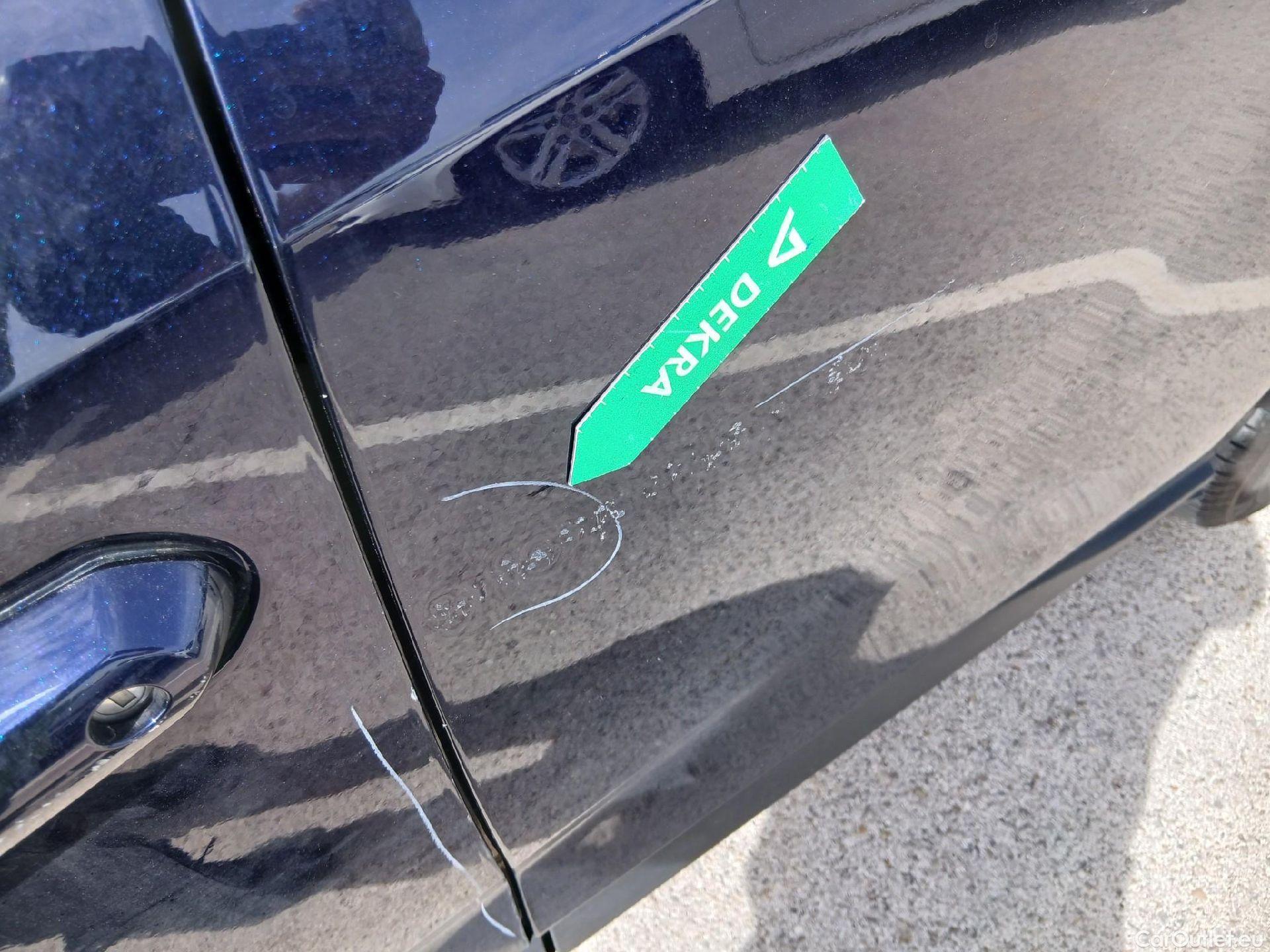  Toyota  RAV4 TOYOTA  / 2018 / 5P / todoterreno 2.5l 220H Advance #18