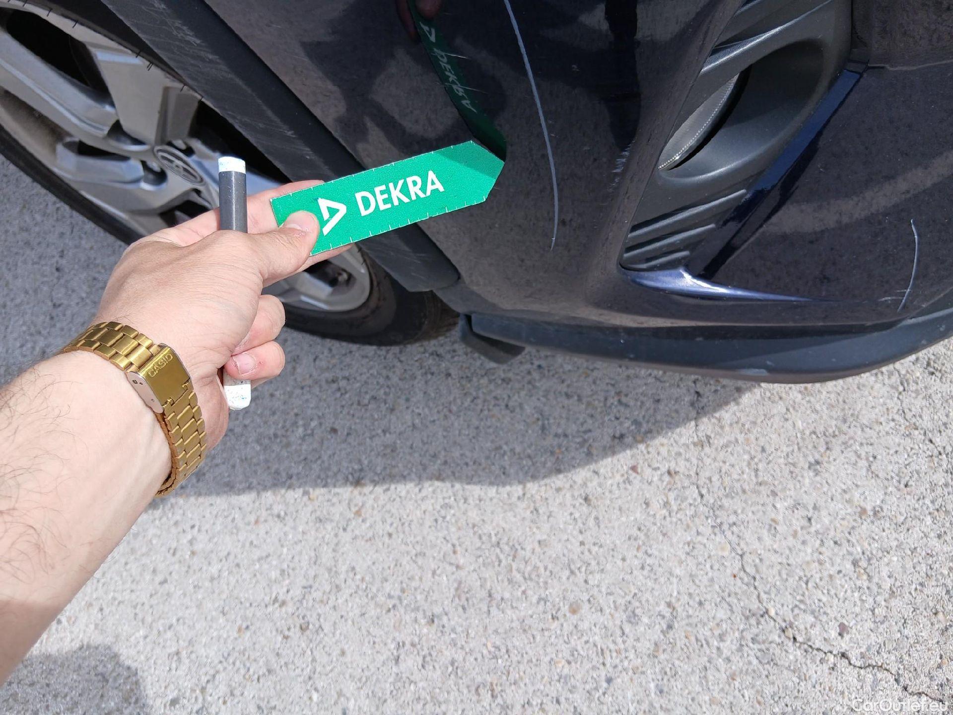  Toyota  RAV4 TOYOTA  / 2018 / 5P / todoterreno 2.5l 220H Advance #3