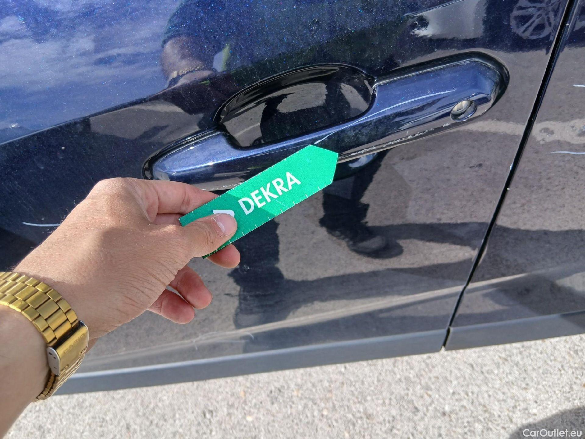  Toyota  RAV4 TOYOTA  / 2018 / 5P / todoterreno 2.5l 220H Advance #14